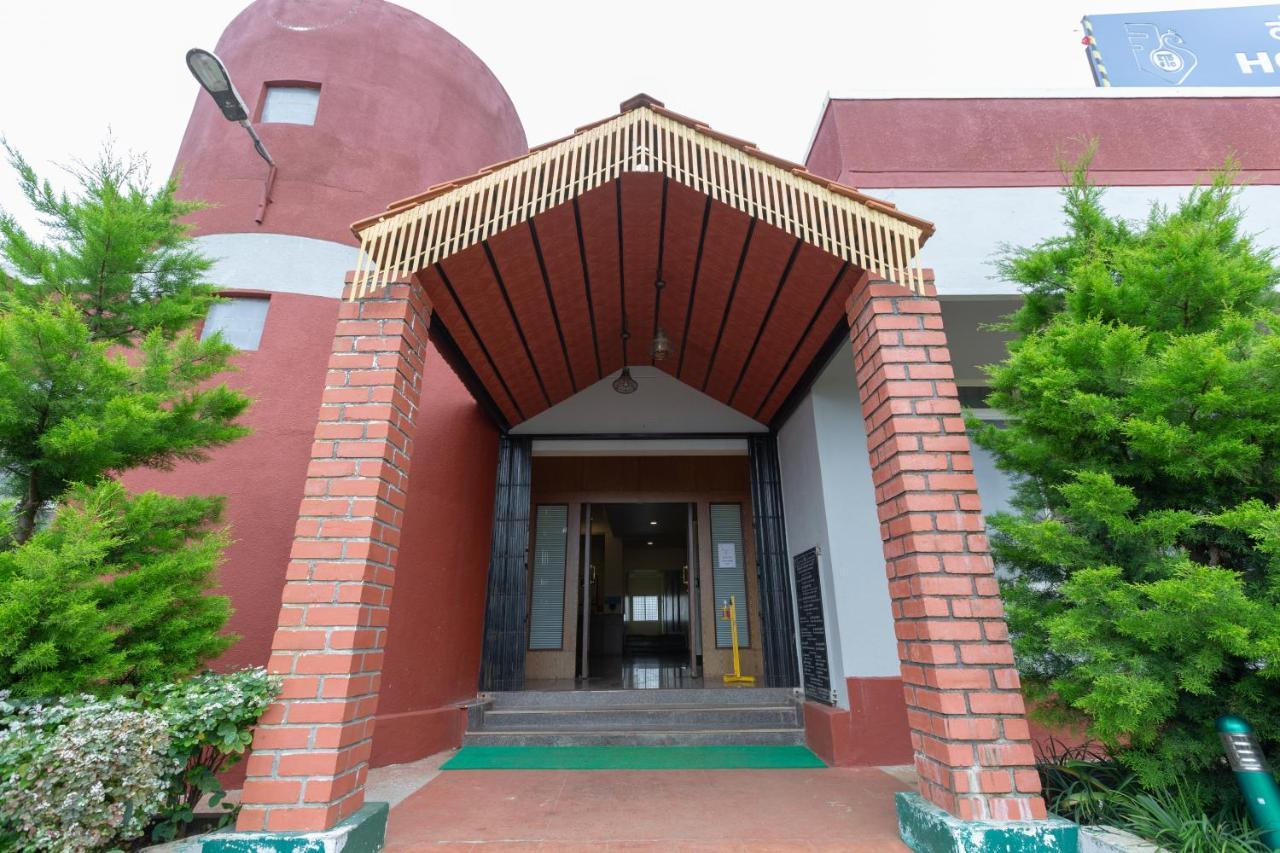 Kstdc Hotel Mayura Biligiri, Br Hills Honganoor エクステリア 写真