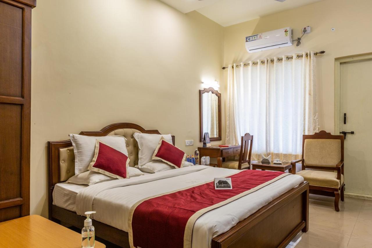 Kstdc Hotel Mayura Biligiri, Br Hills Honganoor エクステリア 写真