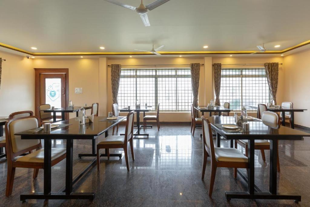 Kstdc Hotel Mayura Biligiri, Br Hills Honganoor エクステリア 写真